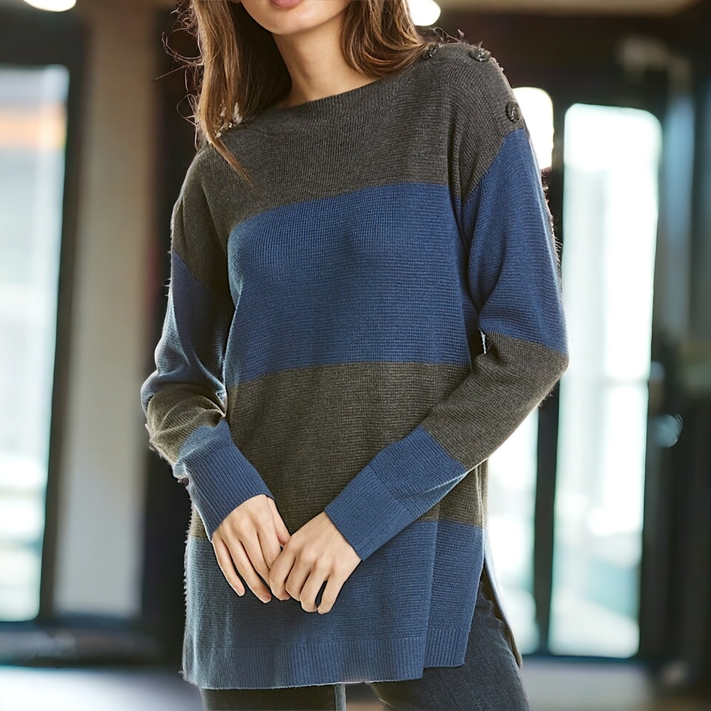 VINCE CAMUTO Shoulder Button Tunic Sweater